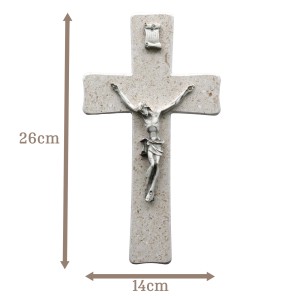 Wandkreuz aus Naturstein – 26 cm – Handgefertigtes Steinkreuz mit Jesus-Figur & INRI