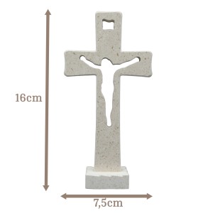 Tischkreuz aus Naturstein – 16 cm – Handgefertigtes Steinkreuz mit ausgefräster Jesus-Figur